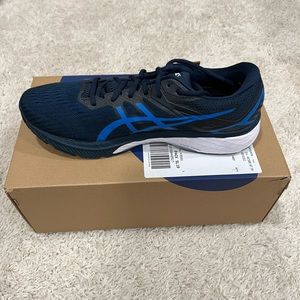 NEW IN BOX Mens ASICS Shoes